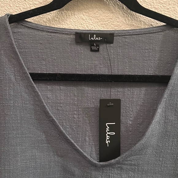 Lulu’s Signorina Grey Short Sleeve Top - Picture 4 of 5